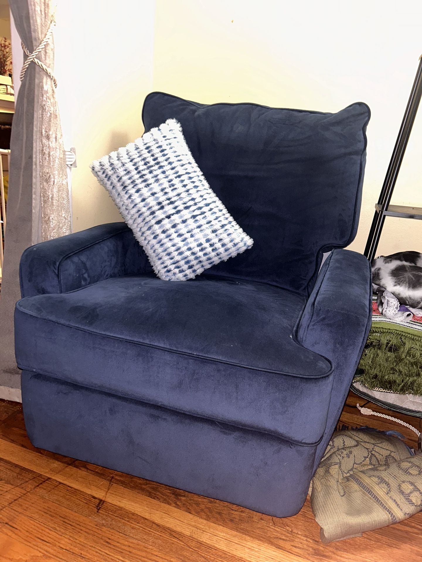 Nursery Rocking Chair - Recliner, Glider