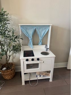Kids Kitchen