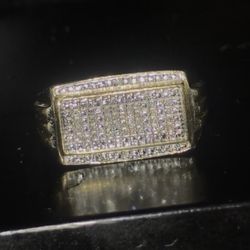 Gold Diamond Rings