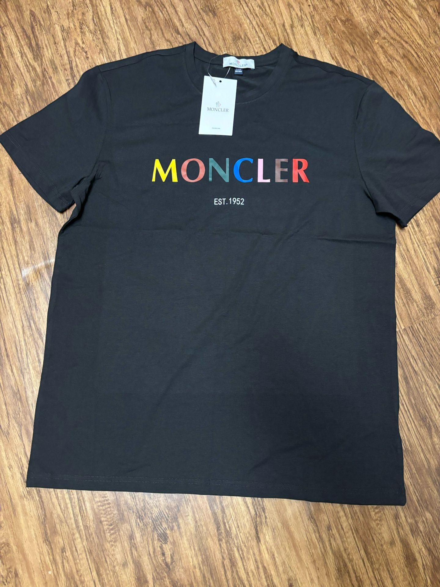 Moncler Tee ( Large)
