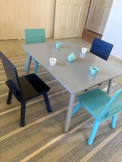 kids table 4 chairs and tea set