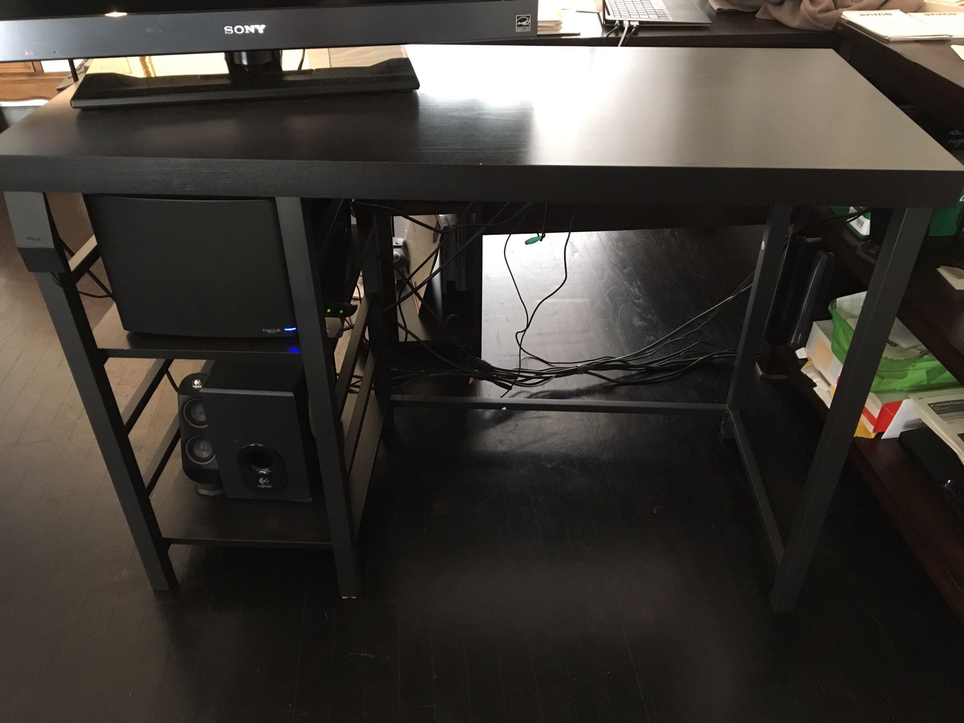 Like-New Desk For Sale