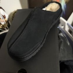 Men Ugg Slippers Size 8
