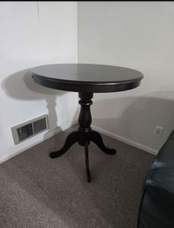 Classic Black 36 Inch Space-Saving Round Pedestal Bar Table
By
Andover Mills™