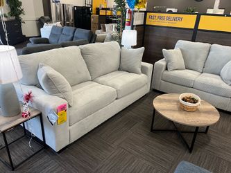 Rent A Center in Winston