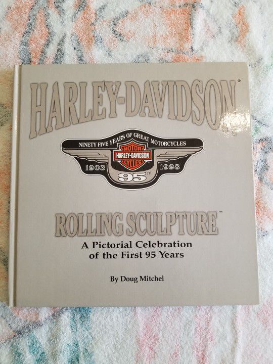Harley Davidson 95th Anniversity Collection 2 Books and Artwork