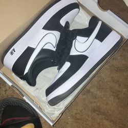 Air Force 1s Size 10 Black And White 