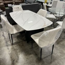 Modern Sintered Stone Dining Table with 4 Chairs/ Mesa de comedor moderna de piedra sinterada con 4 