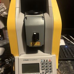 Topcon Total Station 