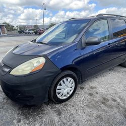 2006 Toyota Sienna 