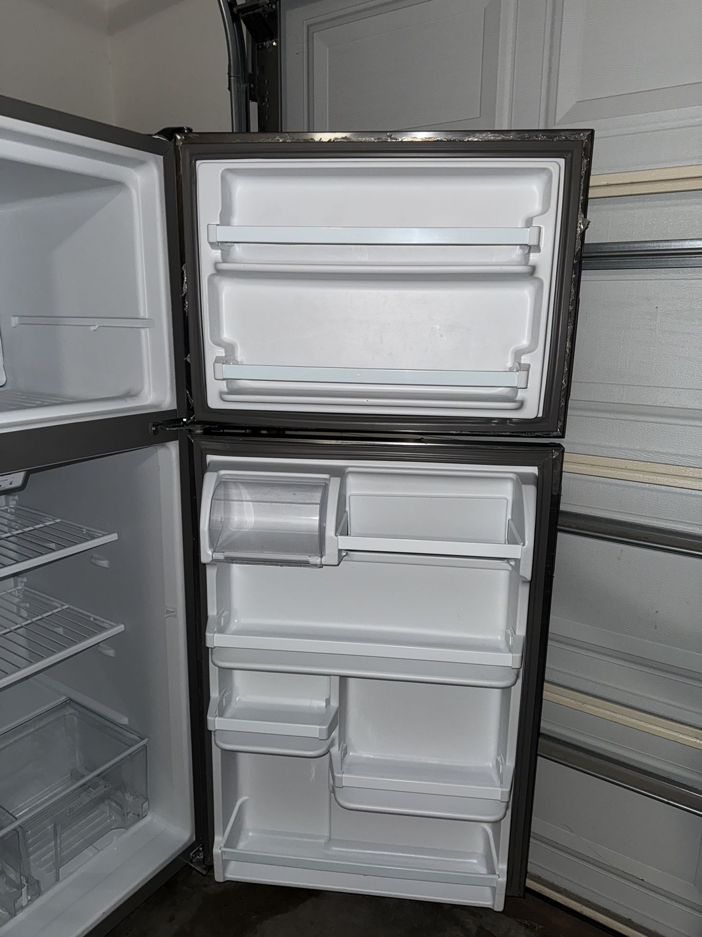 Refrigerator 6 Months Old