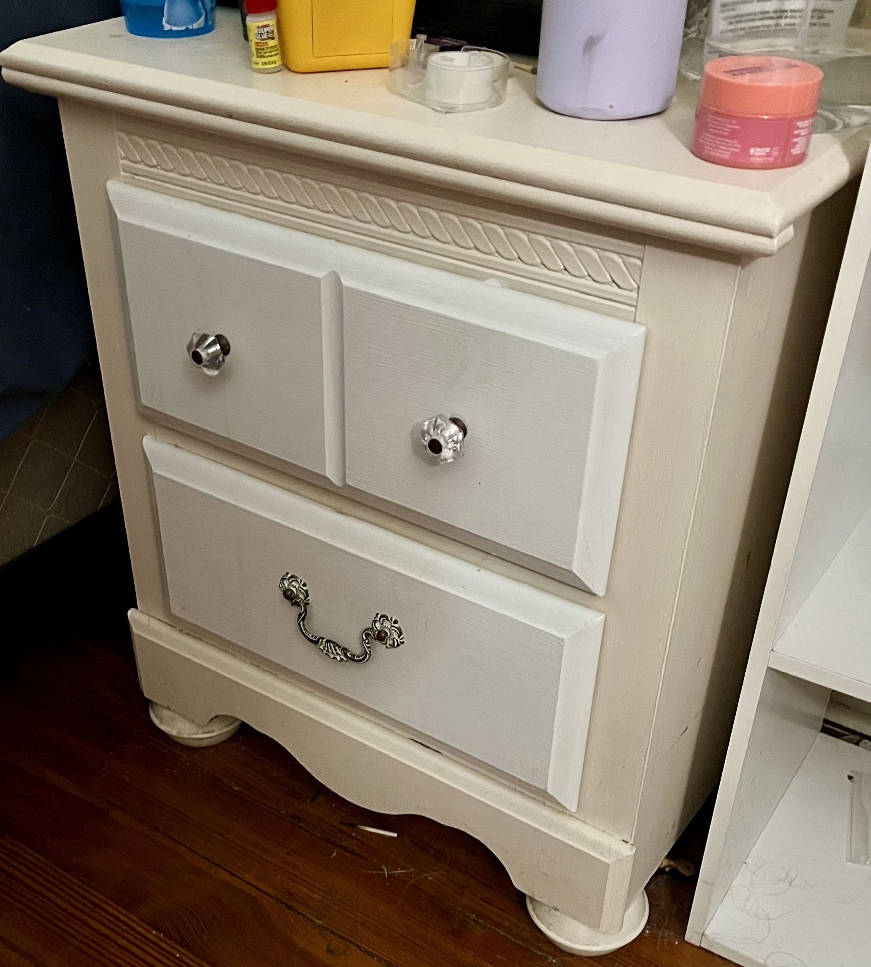 Furnitures