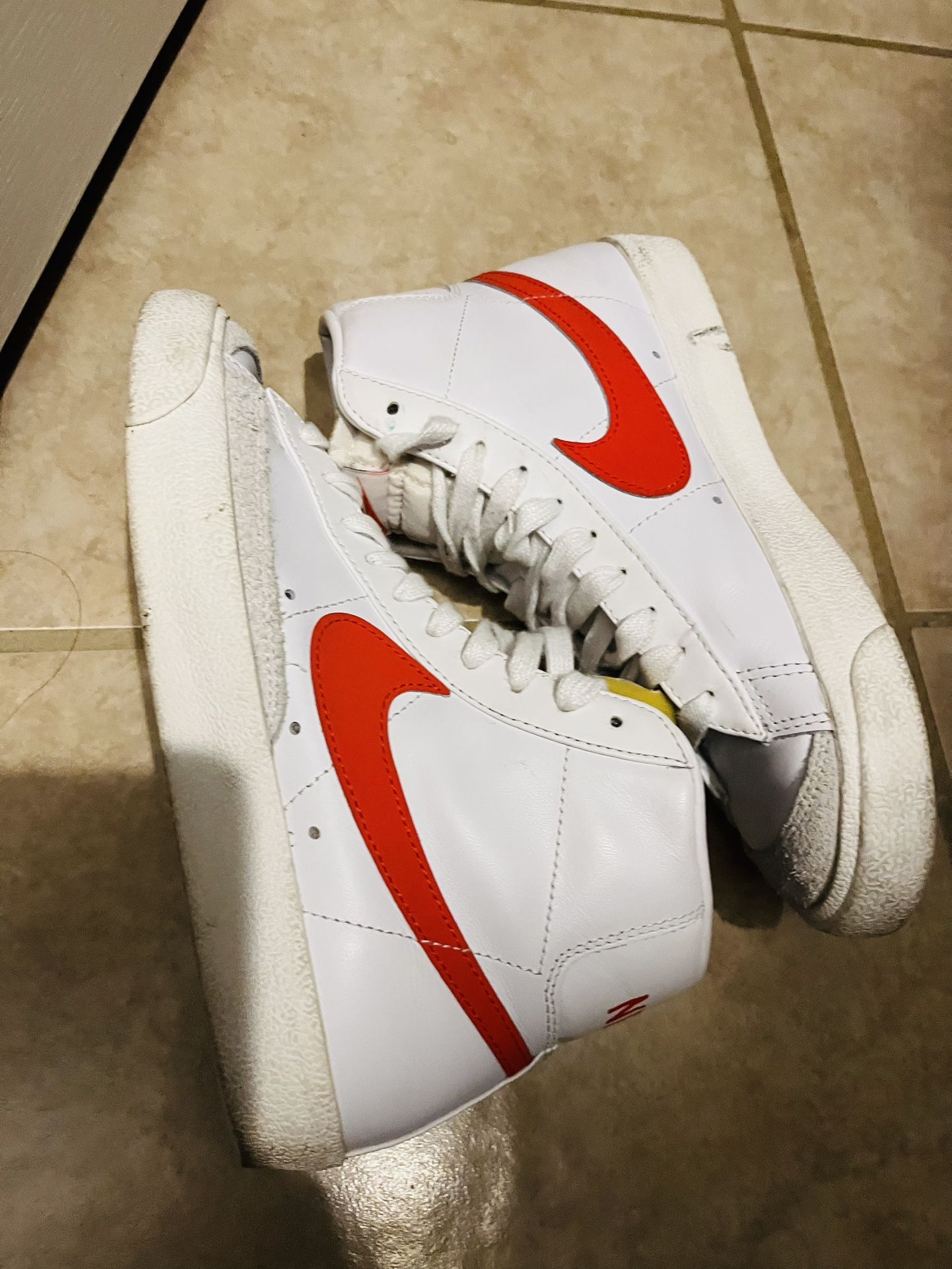 Nike Blazers White And Red