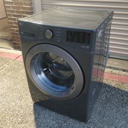 New Scratch And Dent LG Washer In Perfect Working Condition 