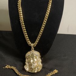 Jesus Necklace Set