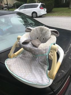 Fisher price fold up baby seat only $15