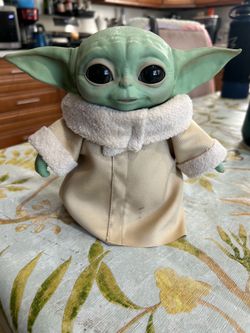 Baby Yoda (Grogu) c description he