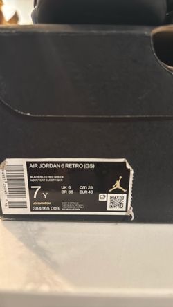 Air Jordan 6 Retro GS Black Electric Green Size 7Y