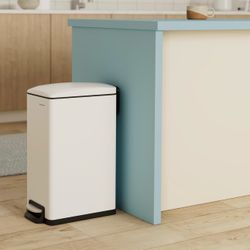 Trash Can with Lid, 13-Gallon (50 L) Slim, Stainless Steel Garbage Can for Narrow Spaces, 15 Trash Bags Included, Soft Close, Inner Bucket, Step-on Pe