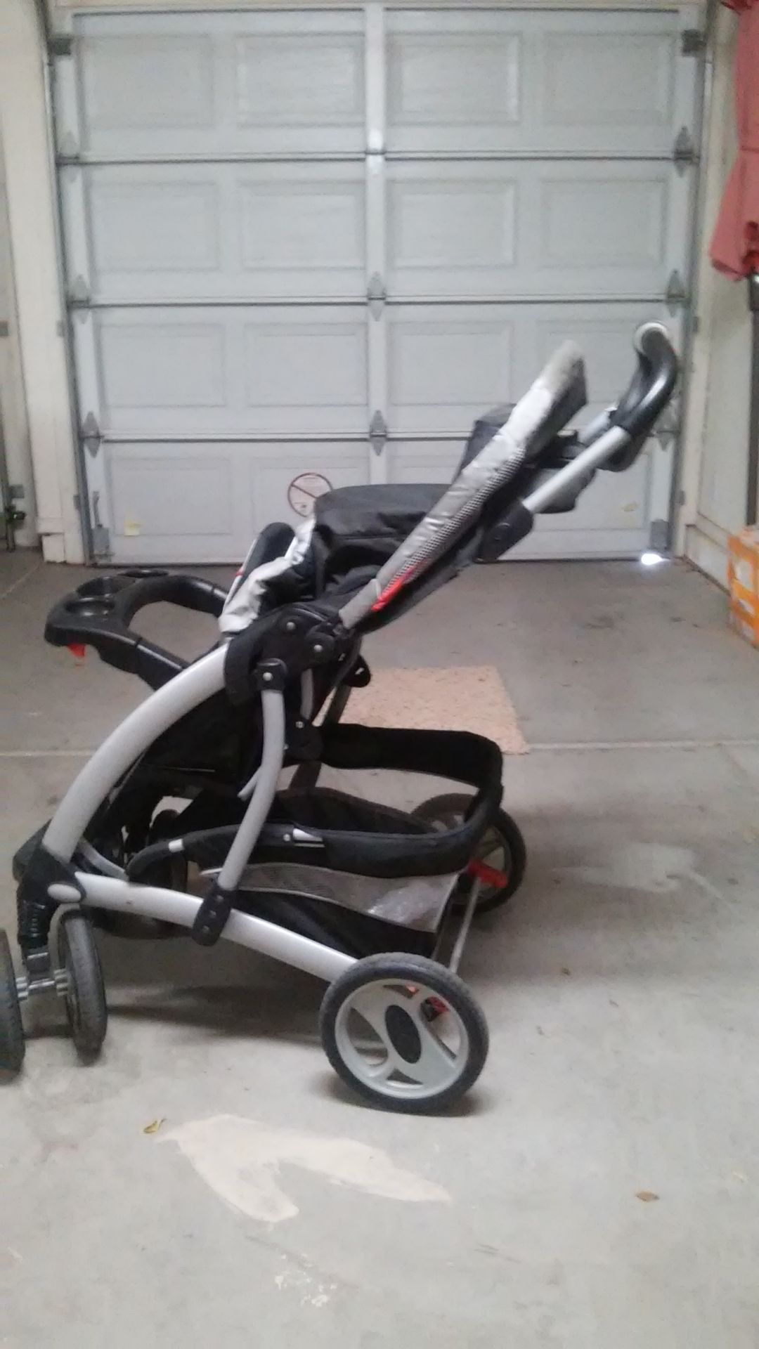 Graco Quattro tour deluxe baby stroller