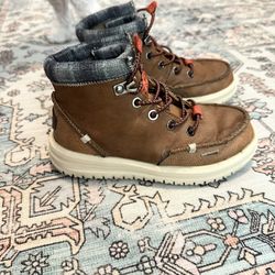 Kids Hey Dude Boots Size 12