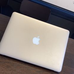 Apple MacBook Air 13” Intel Core I5 Processor 4GB DDR3 Ram 128GB SSD DRIVE $175