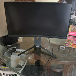 MSI MAG24MVC 1080p 24” Curved Gaming Monitor – 144Hz, Great Condition