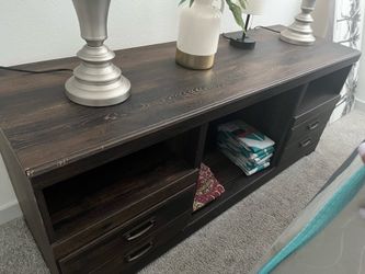 Tv stand