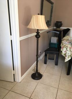 Floor lamp
