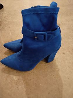 💙 Blue Suede Ankle Boots – Stylish & Chic!