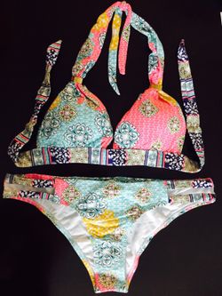 OndadeMar bikini set top & botton. Size S-M. Never worn With tags. 50%off