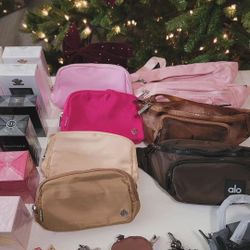 Lululemon Available Fanny Bag 