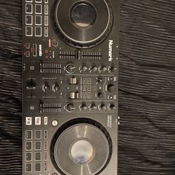 Numark Mix track Platinum Fx