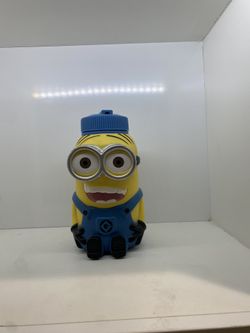 Universal Studios Despicable Me Minion Mayhem Souvenir Sipper Cup Bottle