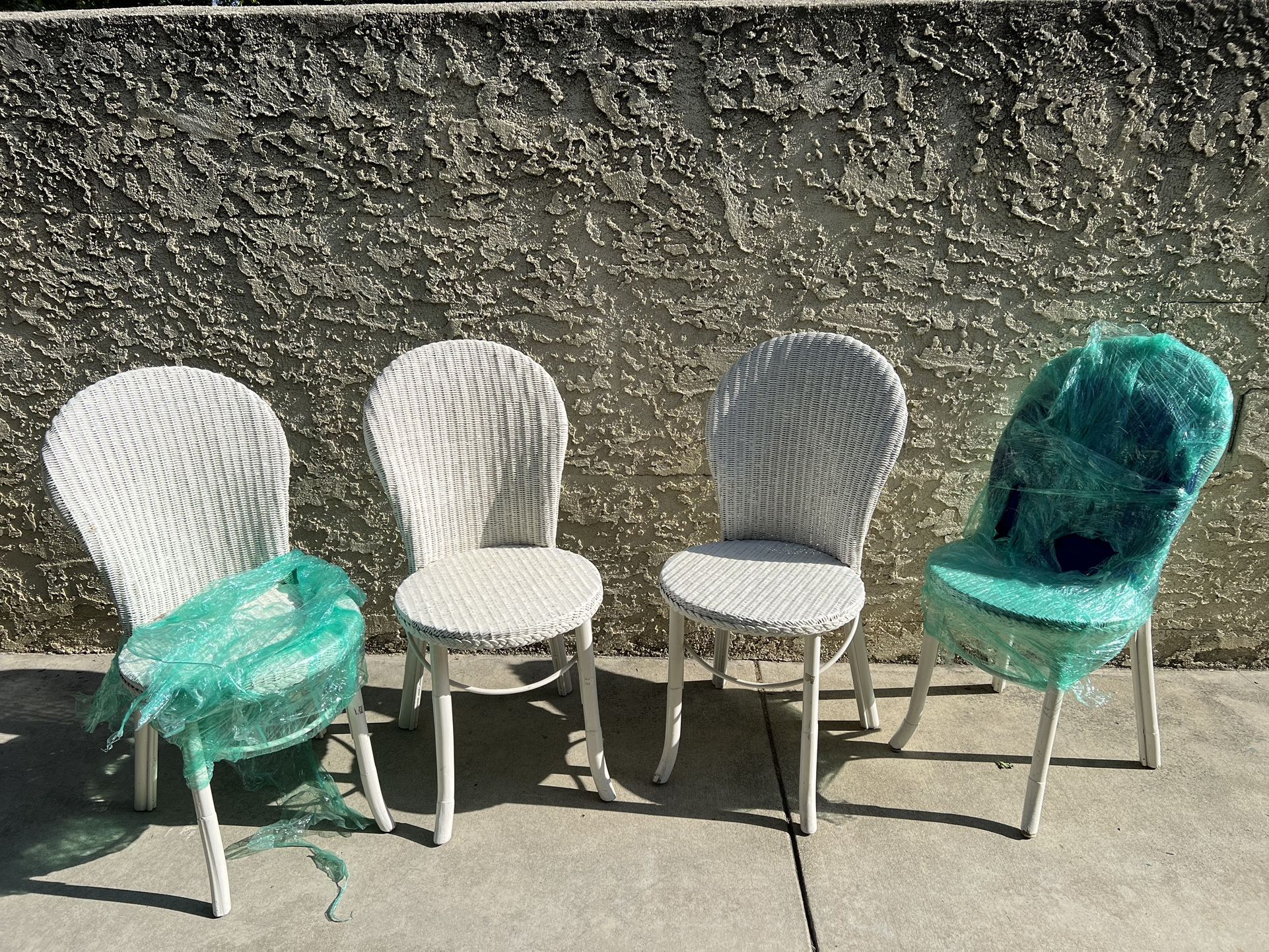vintage wicker chairs