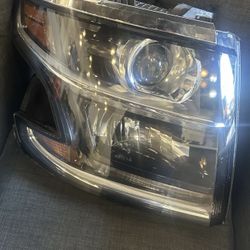 (contact info removed)3 - CHEVROLET SUBURBAN TAHOE HEADLIGHT RIGHT/GENUINE GM Front Headlight