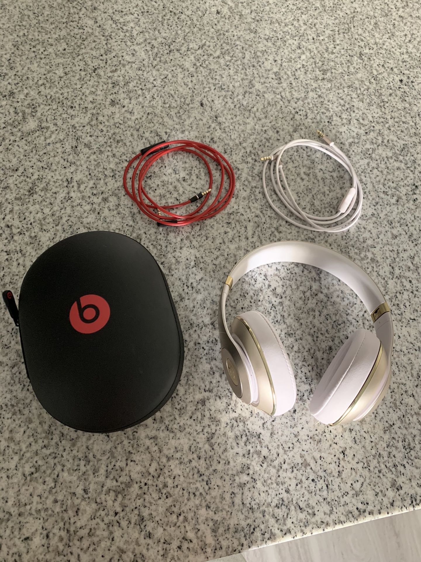 Bluetooth Studio Beats by Dre