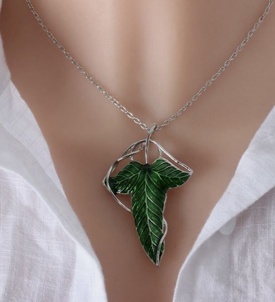The Hobbit Vintage Elf Green leaf necklace pendant Pin Lord of the Rings
