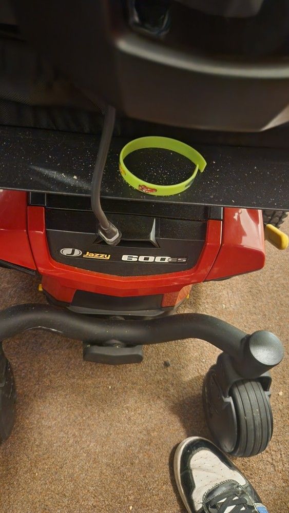 Jazzy 600 ES Power Wheelchair - Great Condition! $1,500 OBO