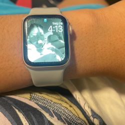 Apple Watch Series 4  Mint Condition