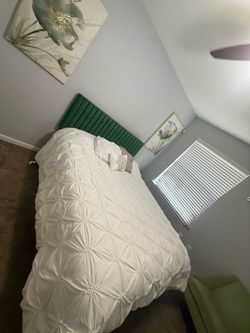 Queen bedroom set