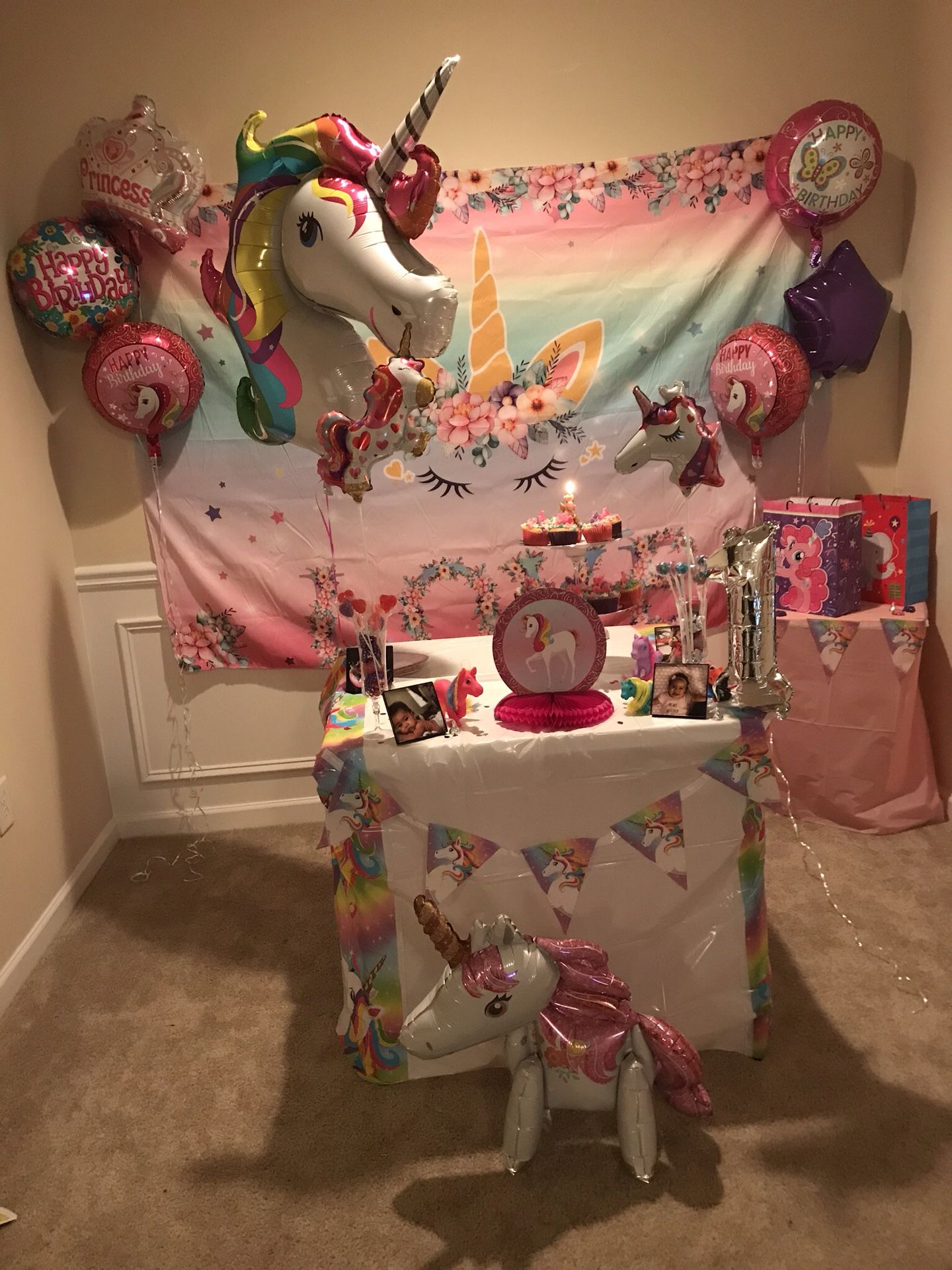 Unicorn 🦄 Party Theme