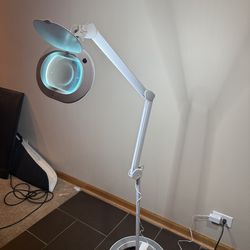 LED Magnifying Glass