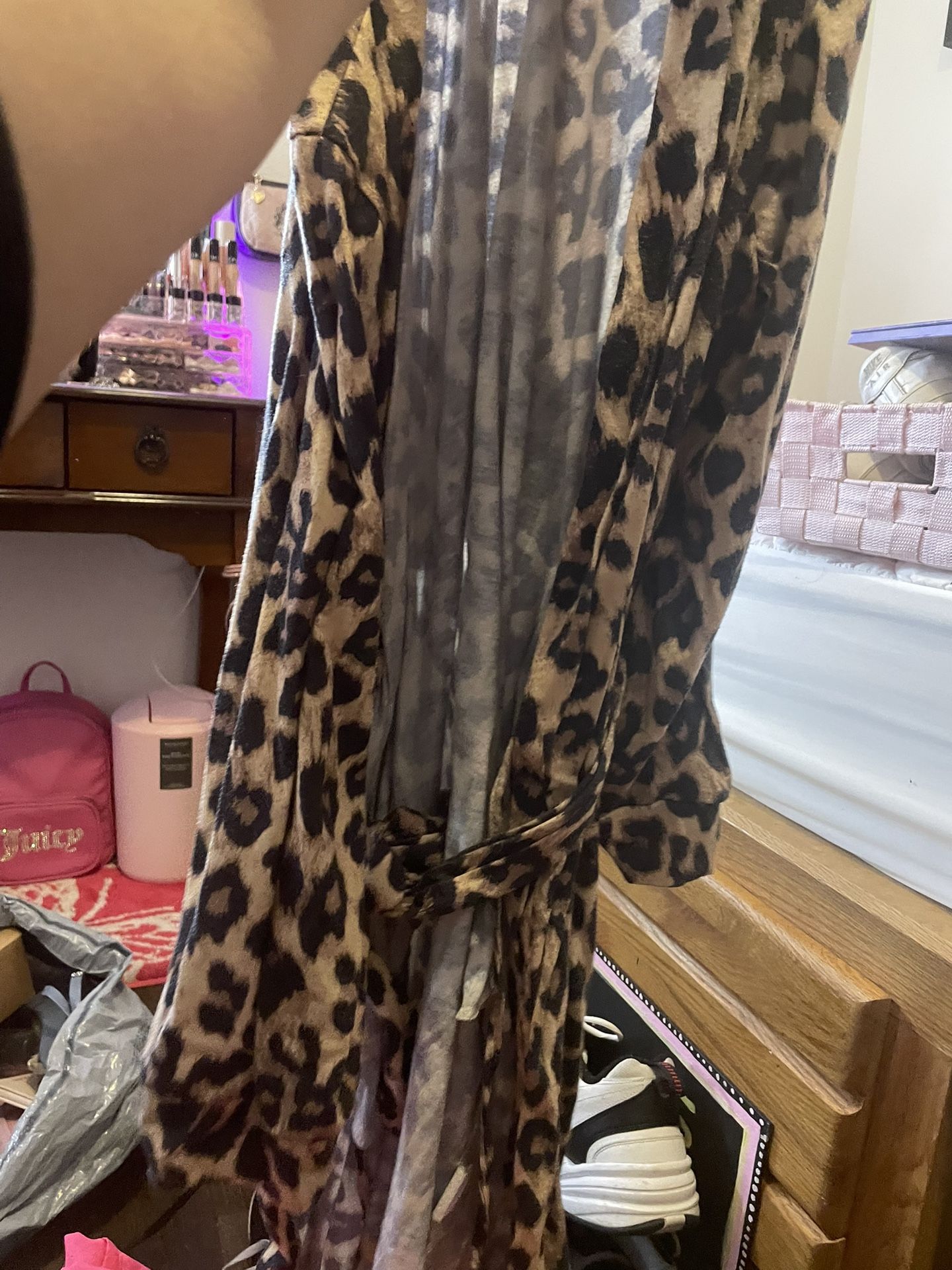 cheetah robe used