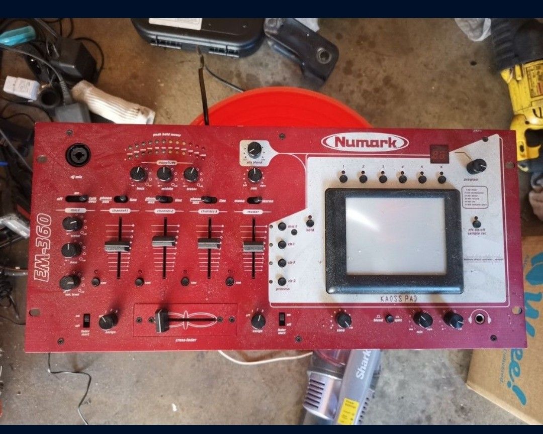 Numark Em 360 Mixer