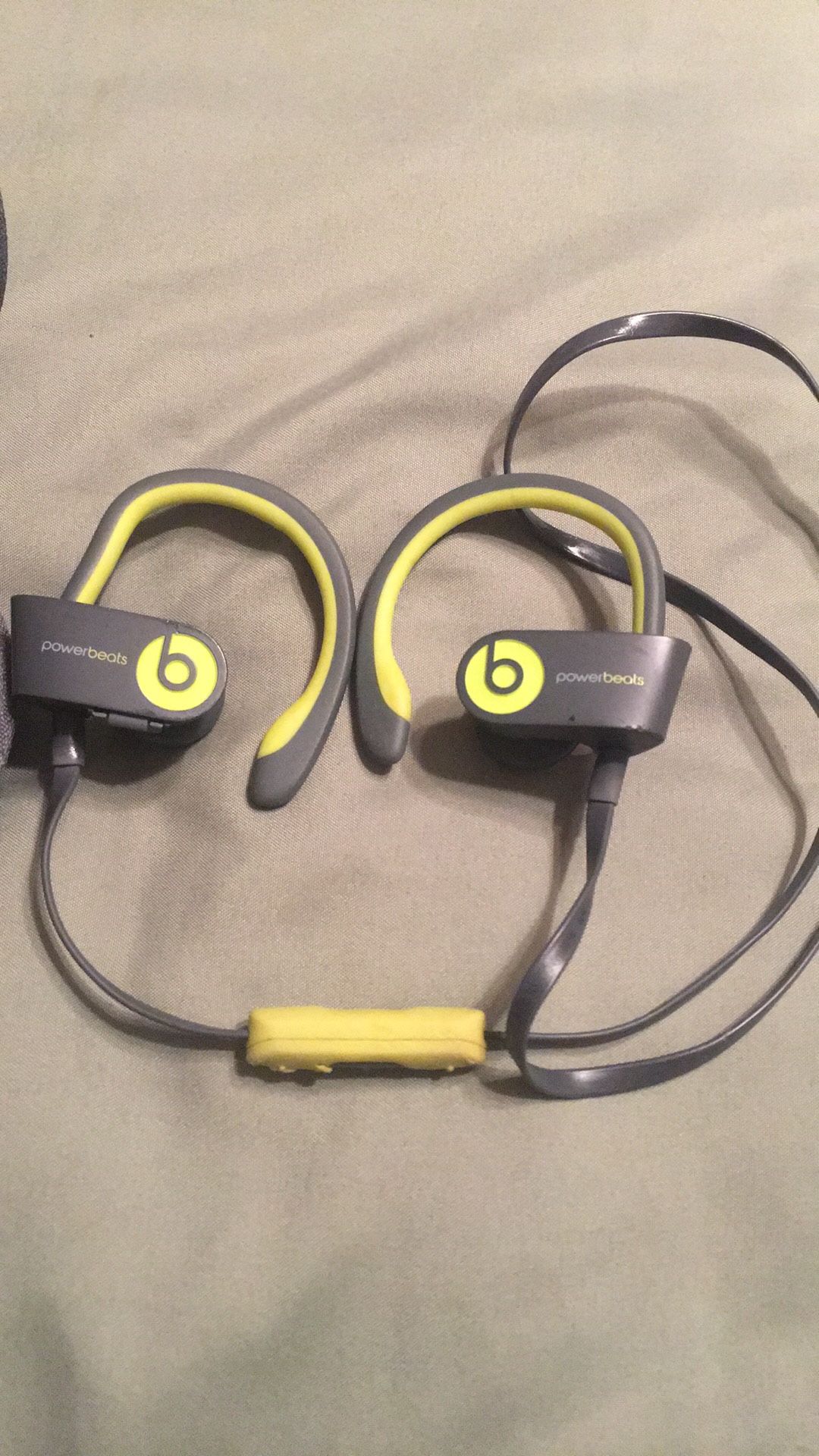 Beats by Dr. Dre wireless earphones