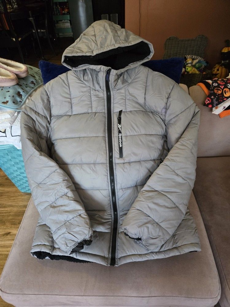 Reebok Jacket Large Grey Color