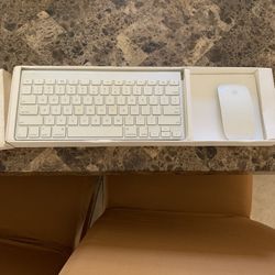 Apple Wireless Keyboard and Mouse Set