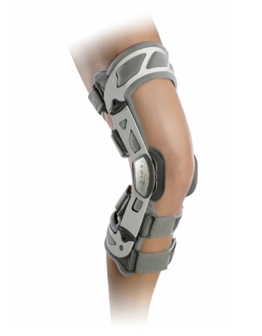 DonJoy Knee Support