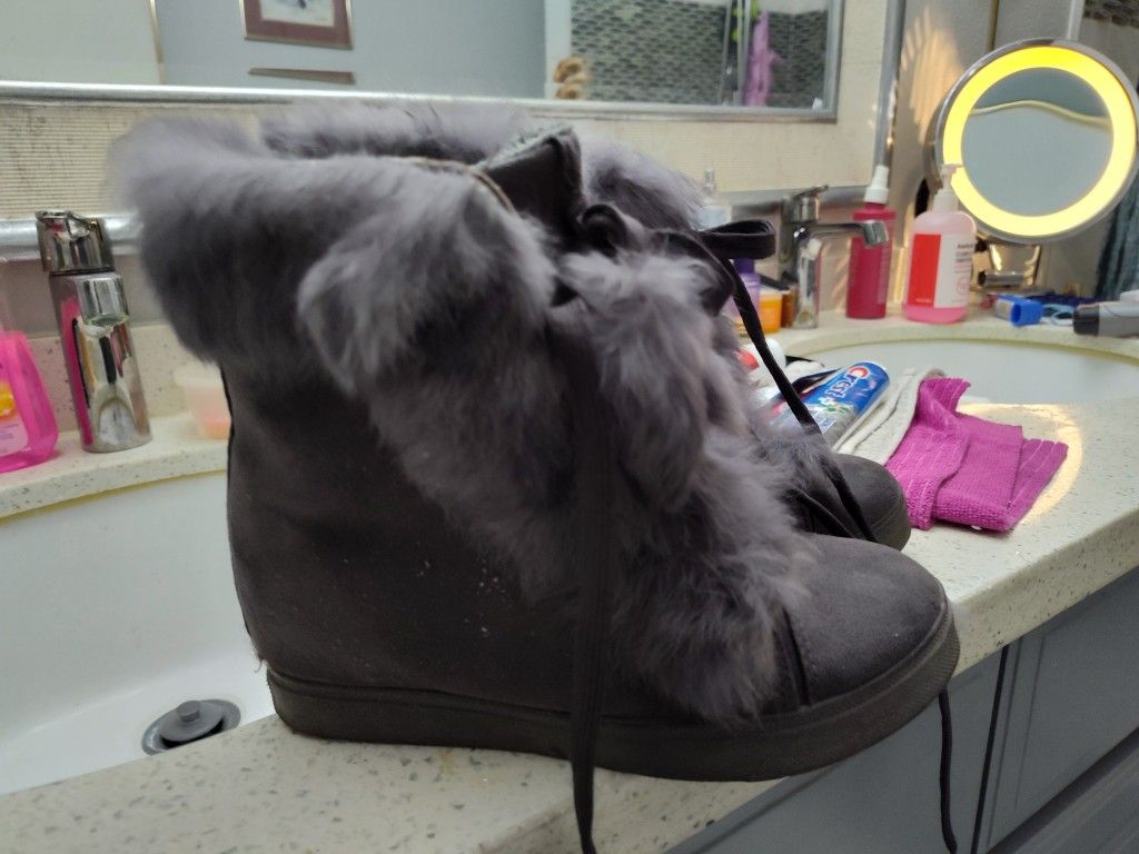 Fox Fur Boot